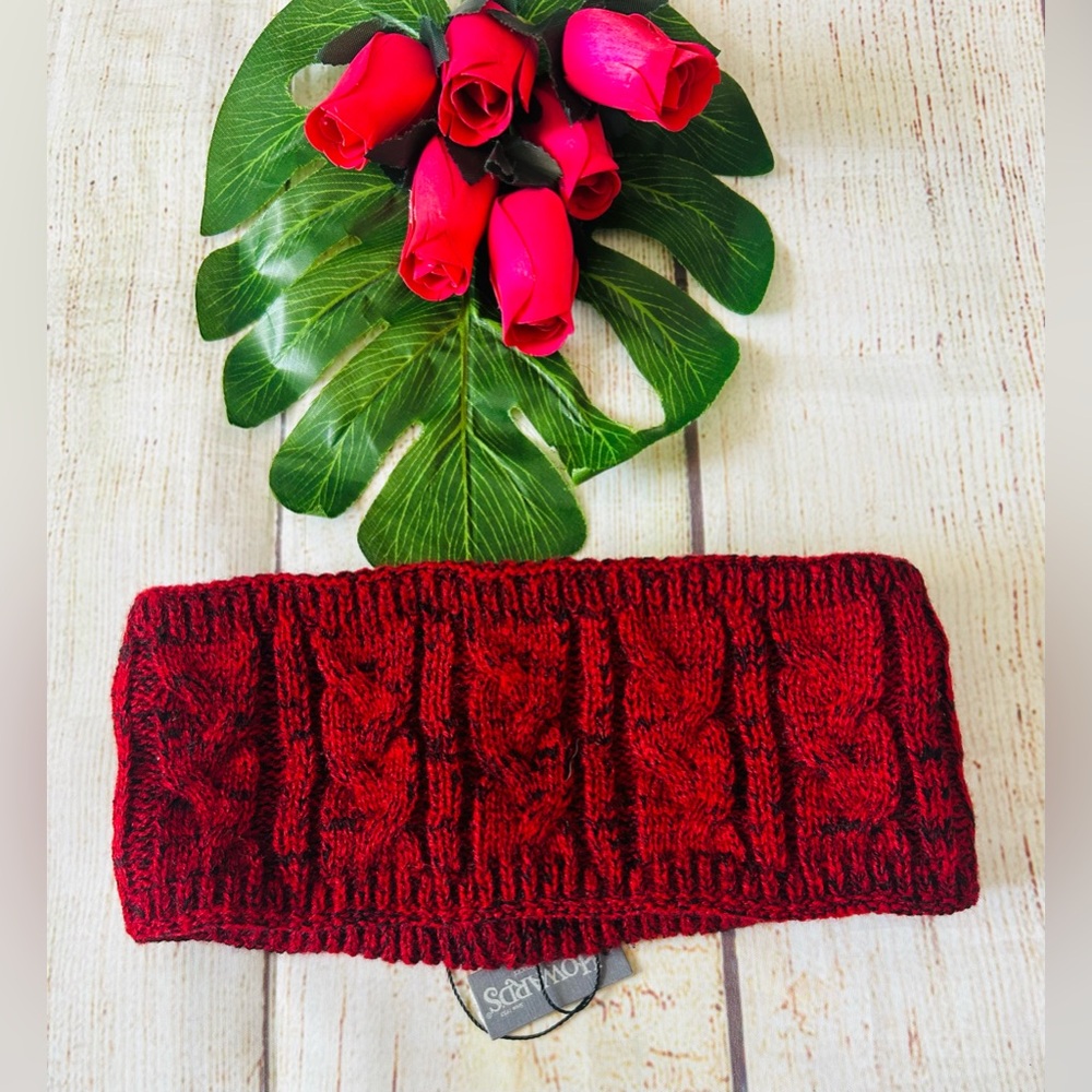 Howards Women’s Red Cable Knit Faux Fur Lined Headband One Size NWT